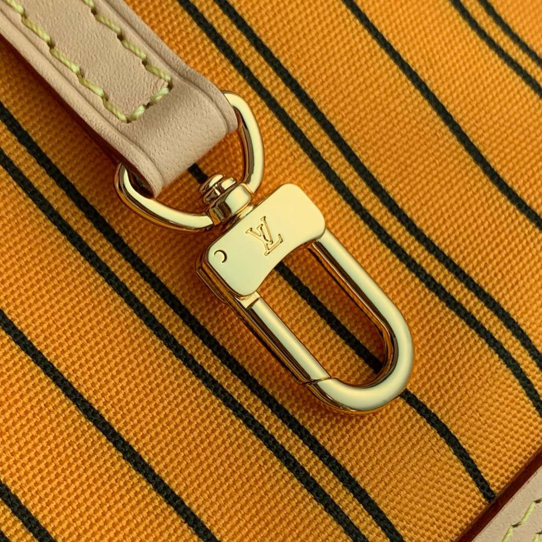 Neverfull Bandoulière Inside Out MM detail 5