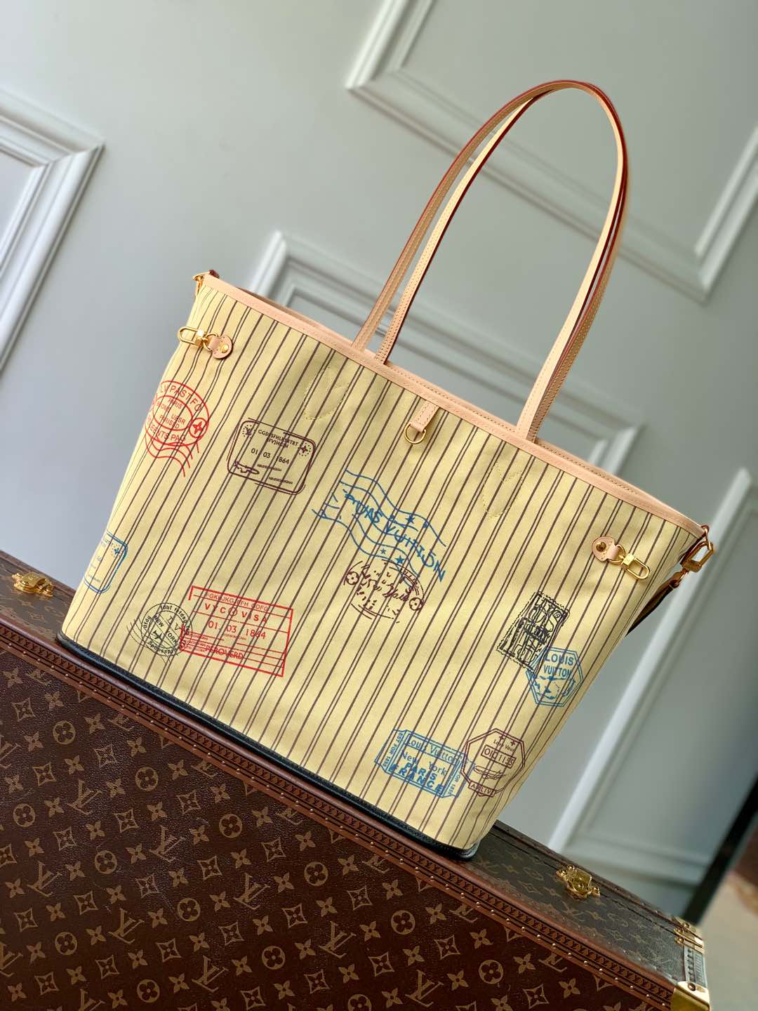 Neverfull Bandoulière Inside Out GM detail 3