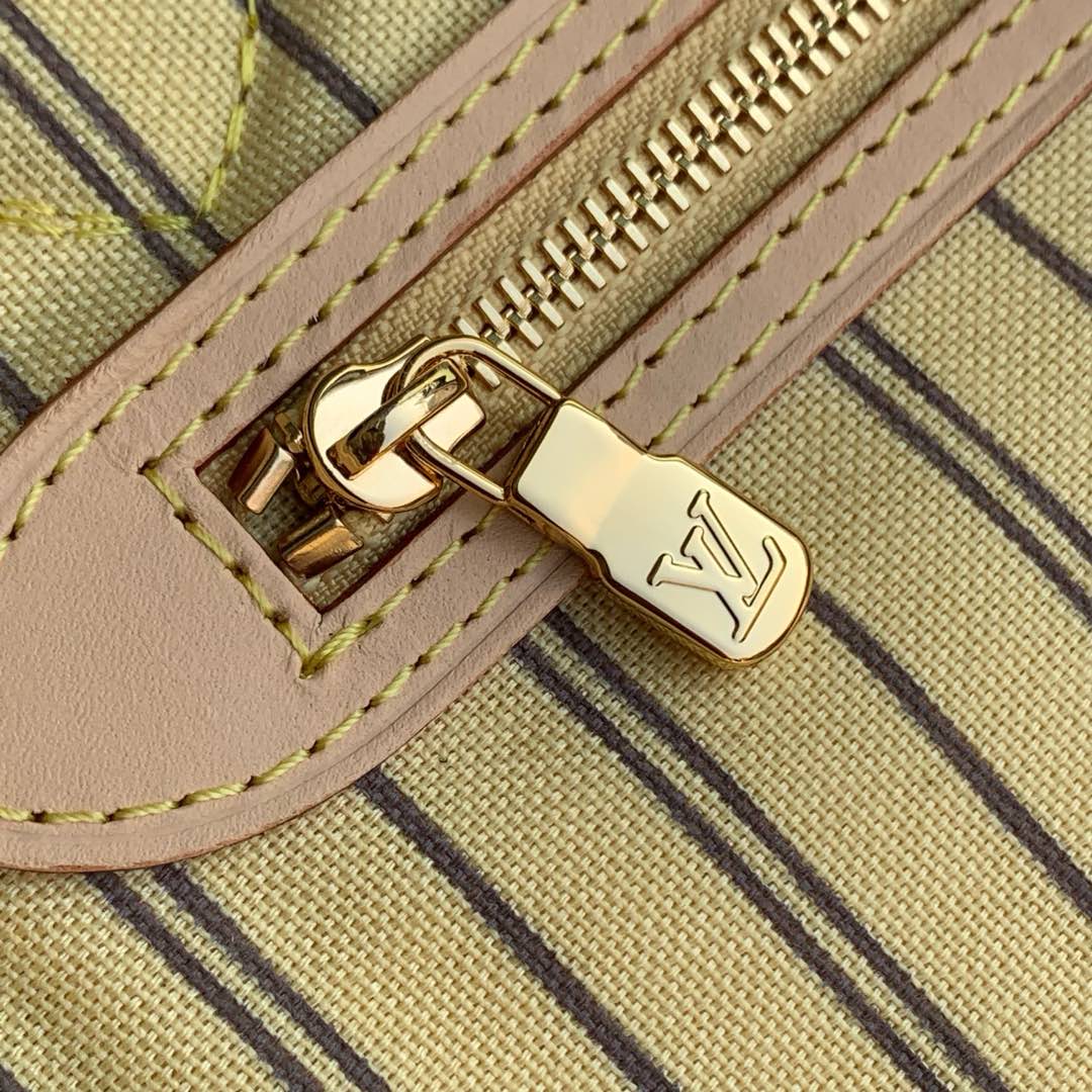 Neverfull Bandoulière Inside Out GM detail 5