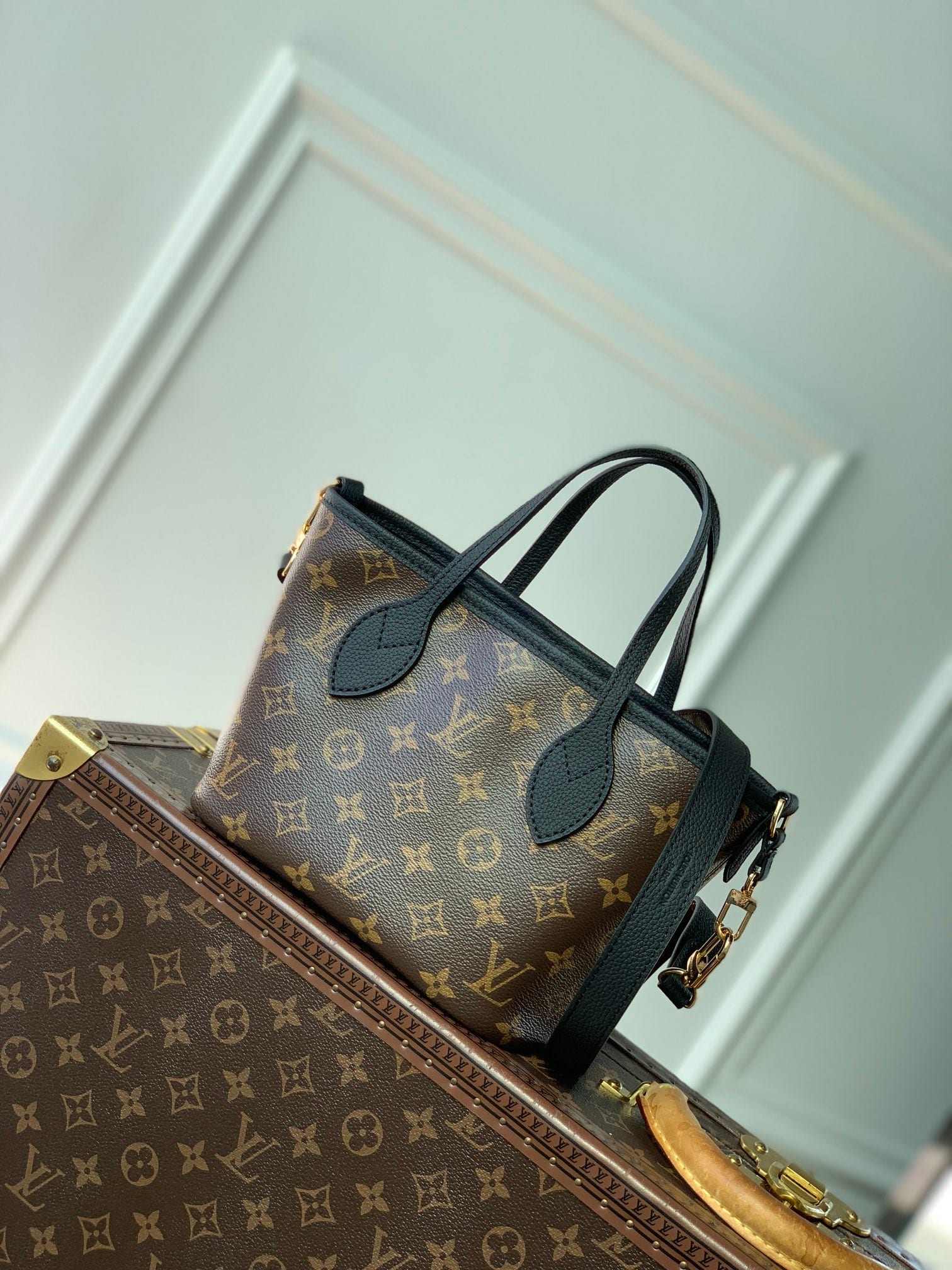 Neverfull Bandoulière Inside Out BB detail 2