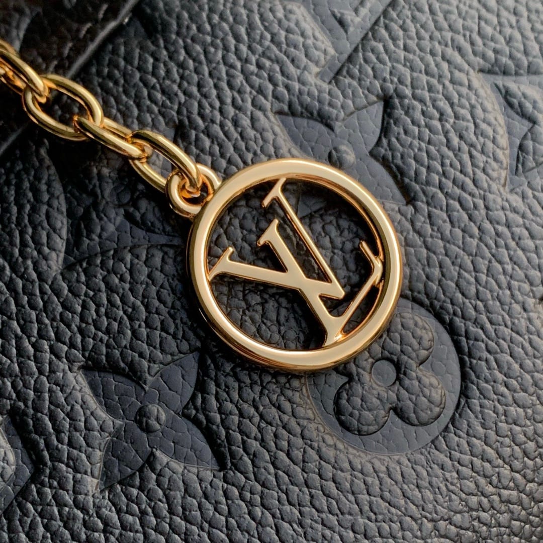 Nano Madeleine detail 6