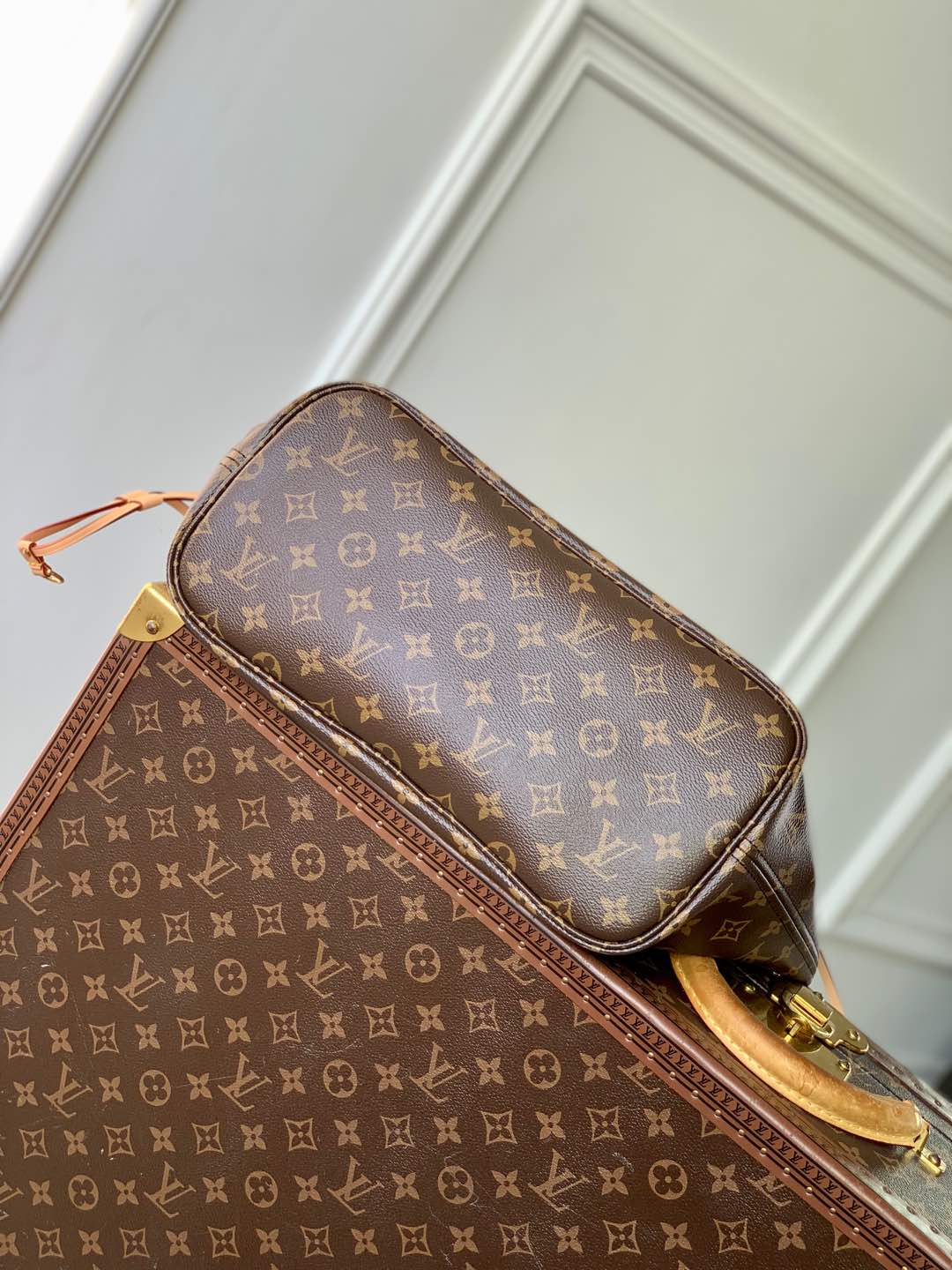 Neverfull Bandoulière Inside Out MM detail 4