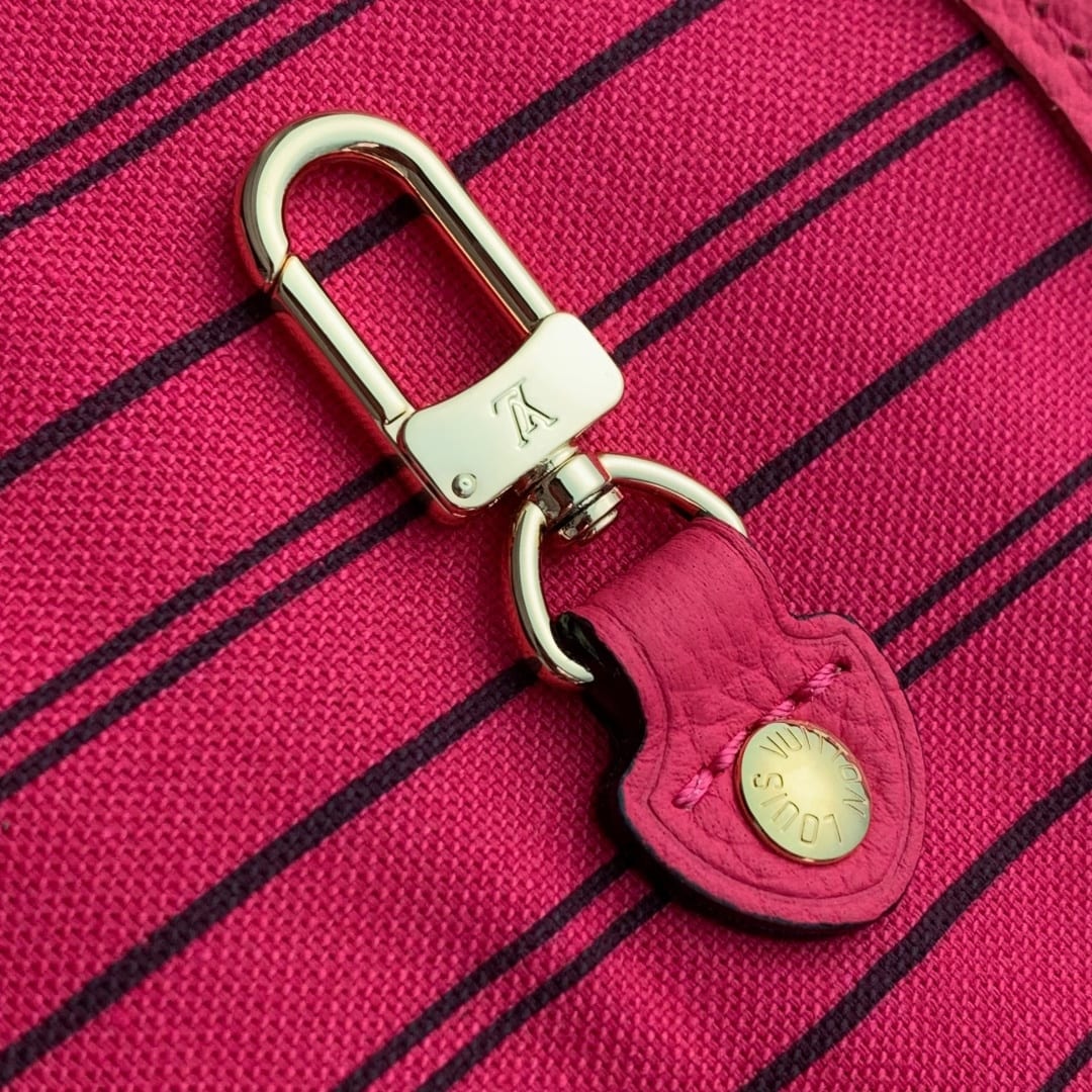 Neverfull Bandoulière Inside Out MM detail 6
