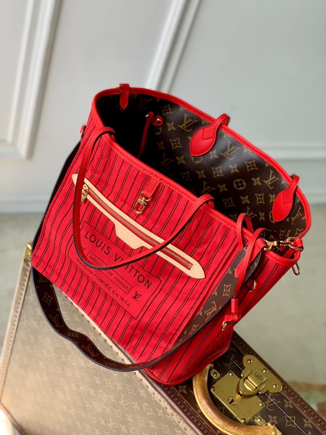 Neverfull Bandoulière Inside Out MM detail 7