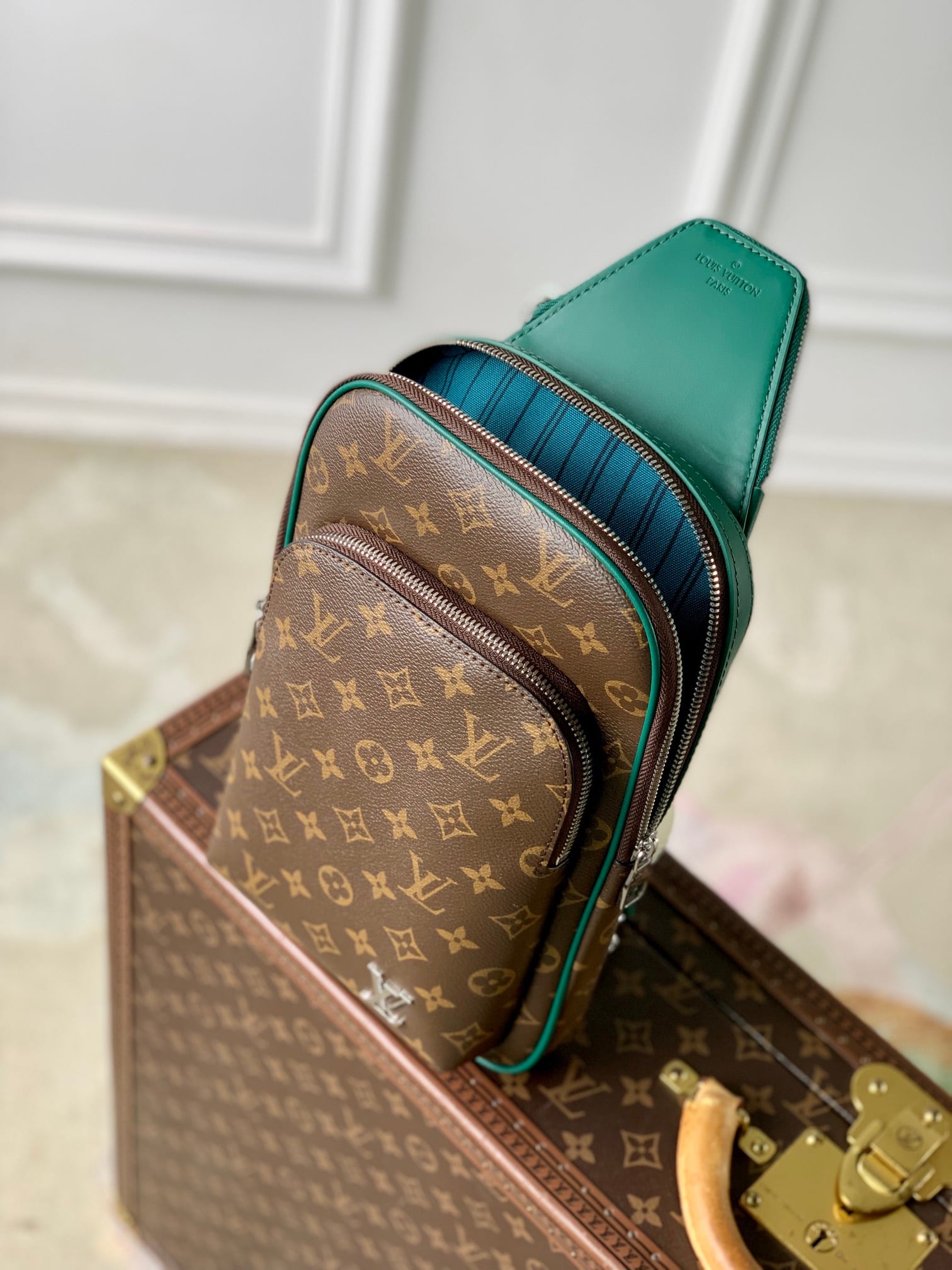 Avenue Slingbag detail 9