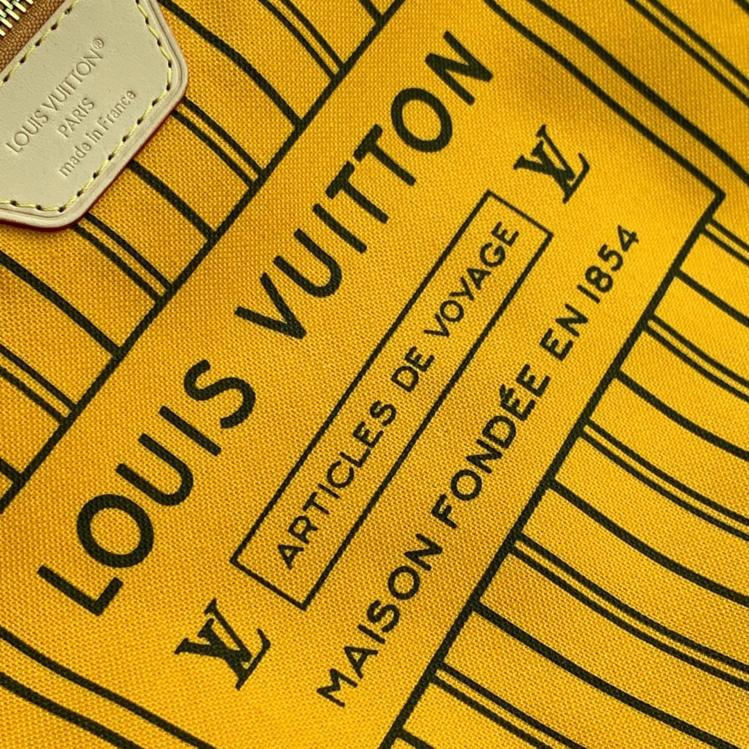 Neverfull Bandoulière Inside Out MM detail 5