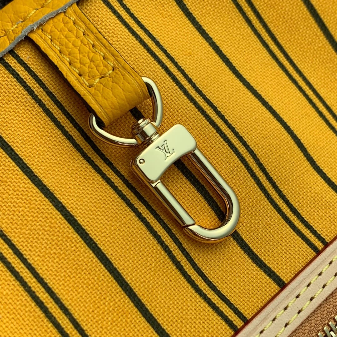 Neverfull Bandoulière Inside Out MM detail 6