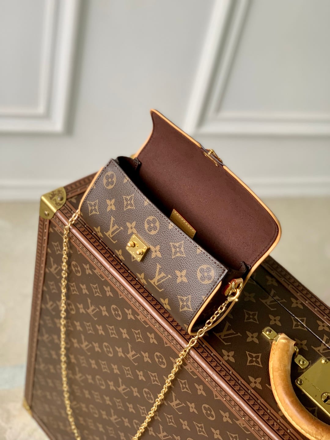 Pochette Camille detail 8