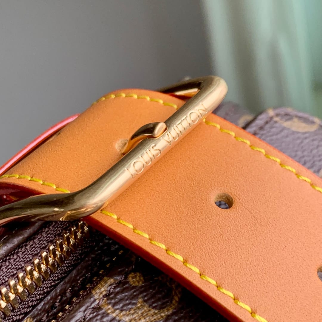 Rush Bumbag detail 6