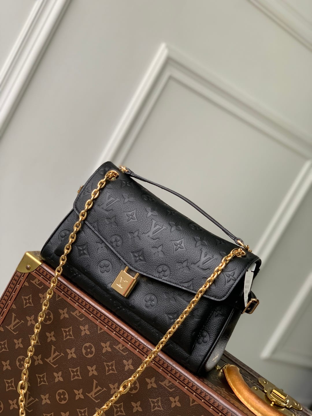 Anytime Flap Bag detail 1