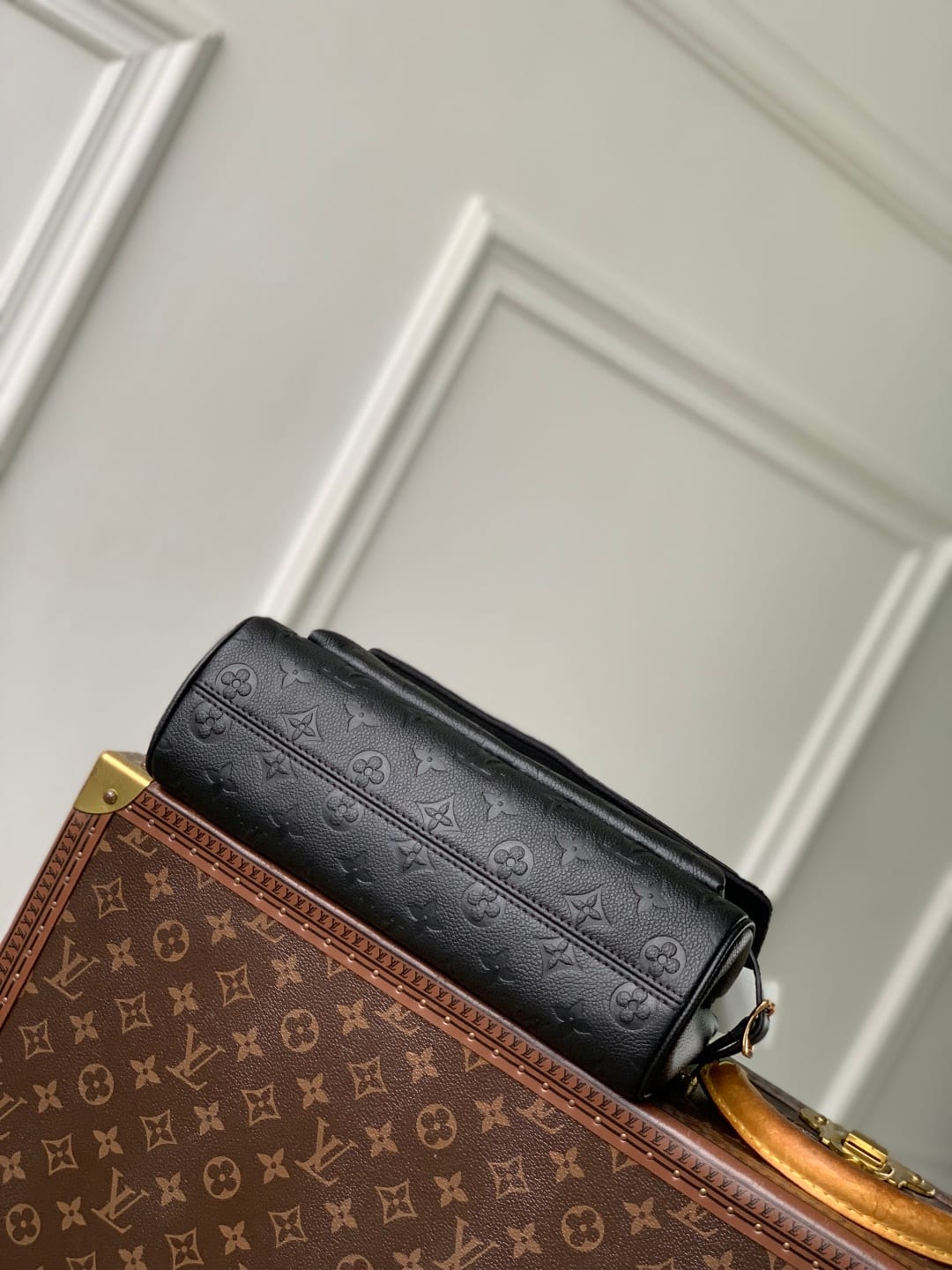 Anytime Flap Bag detail 3