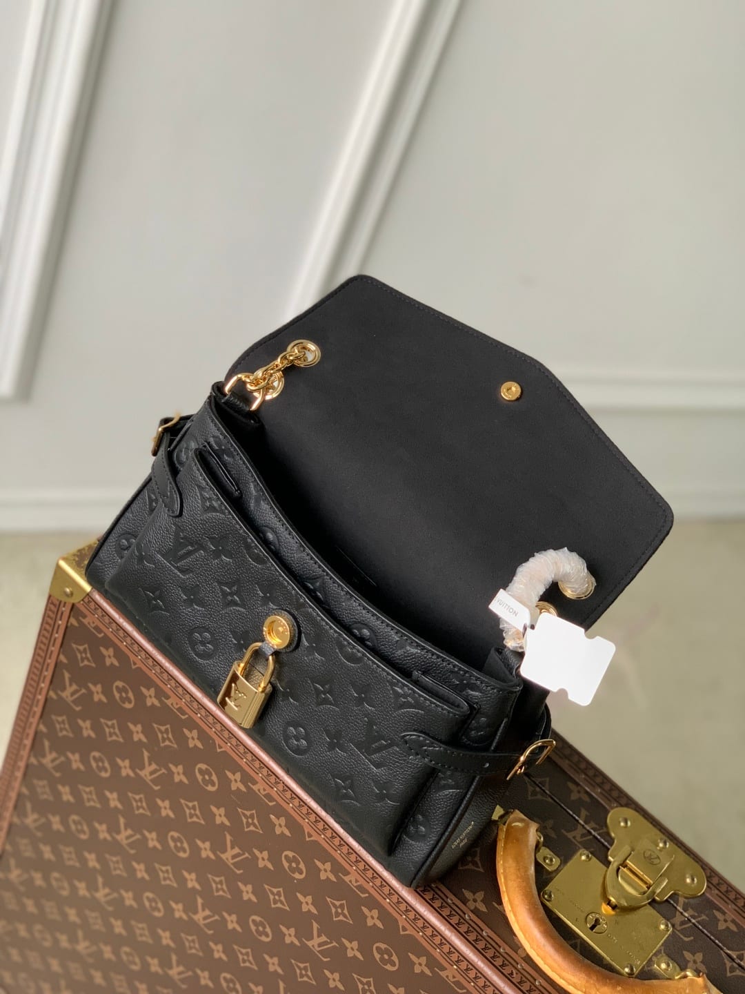 Anytime Flap Bag detail 8