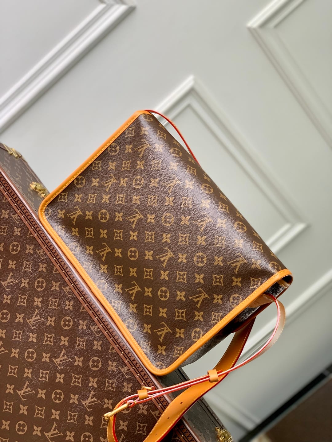 Satchel Messenger detail 3