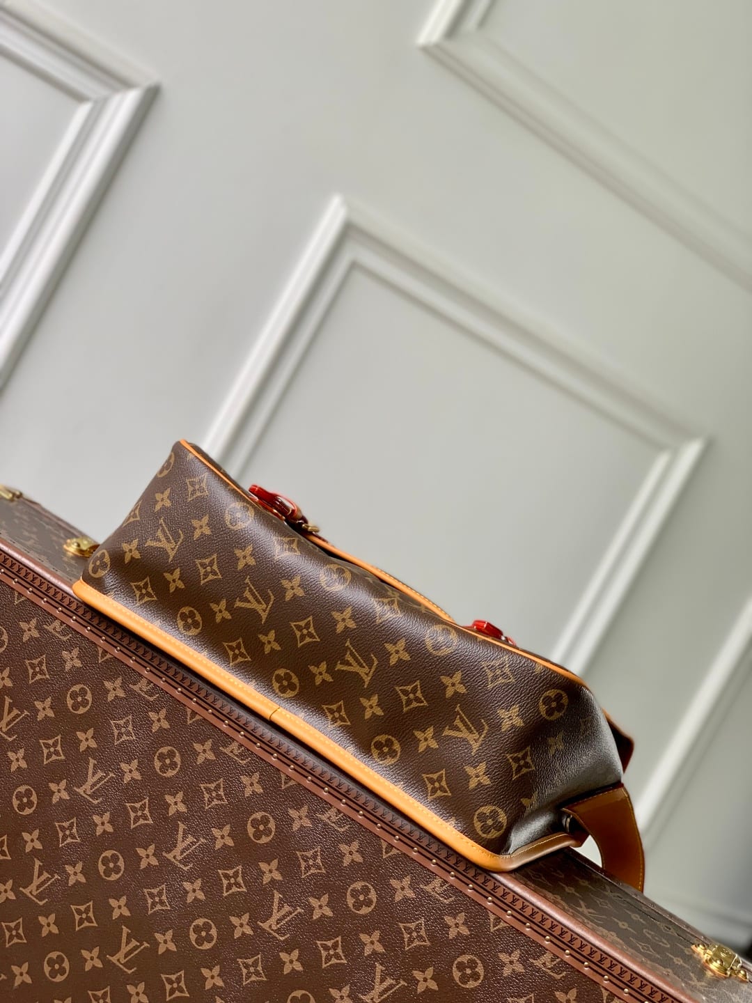 Satchel Messenger detail 4