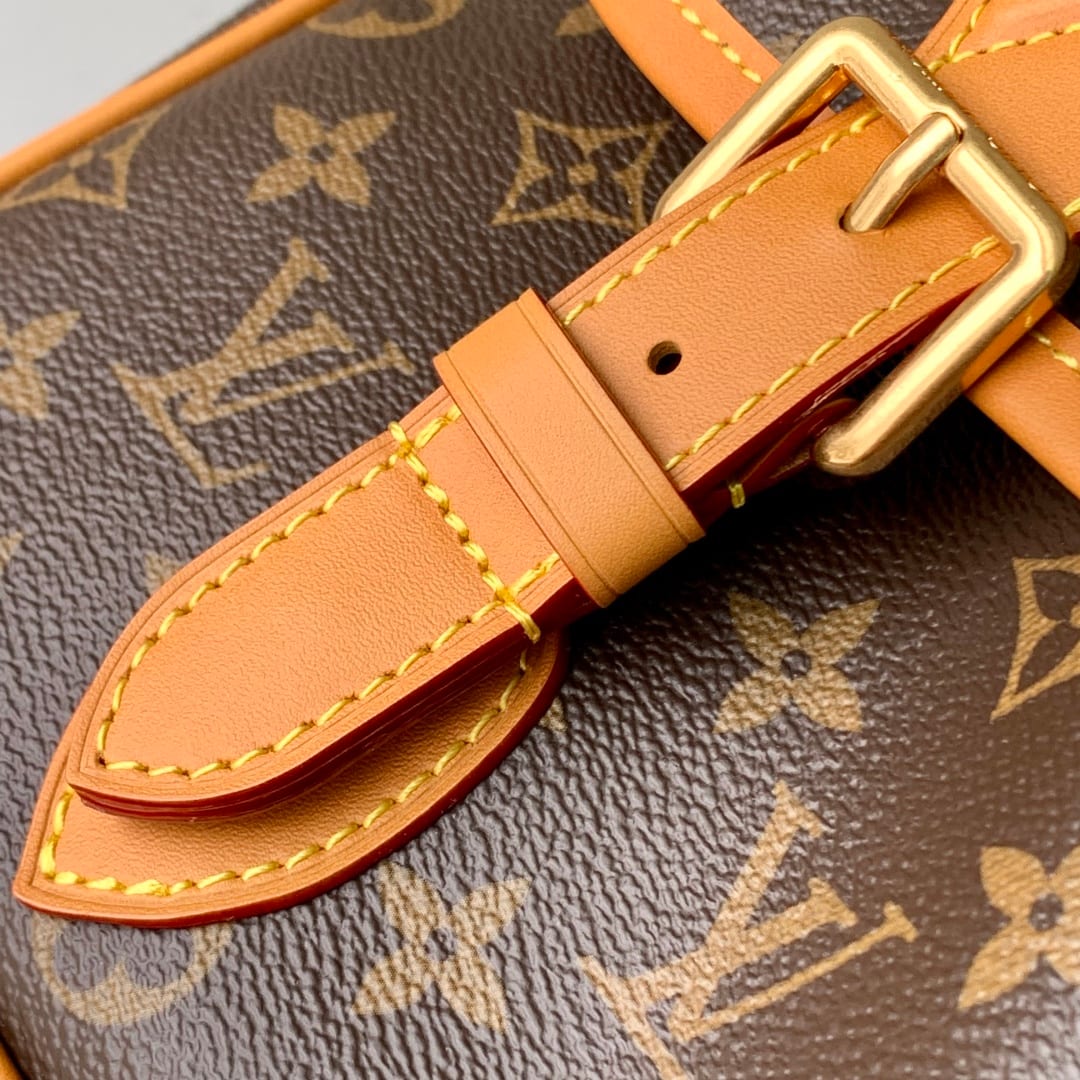 Satchel Messenger detail 7