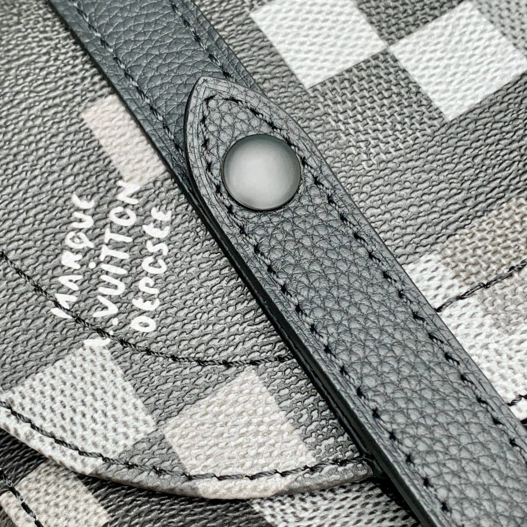 Christopher MM detail 5