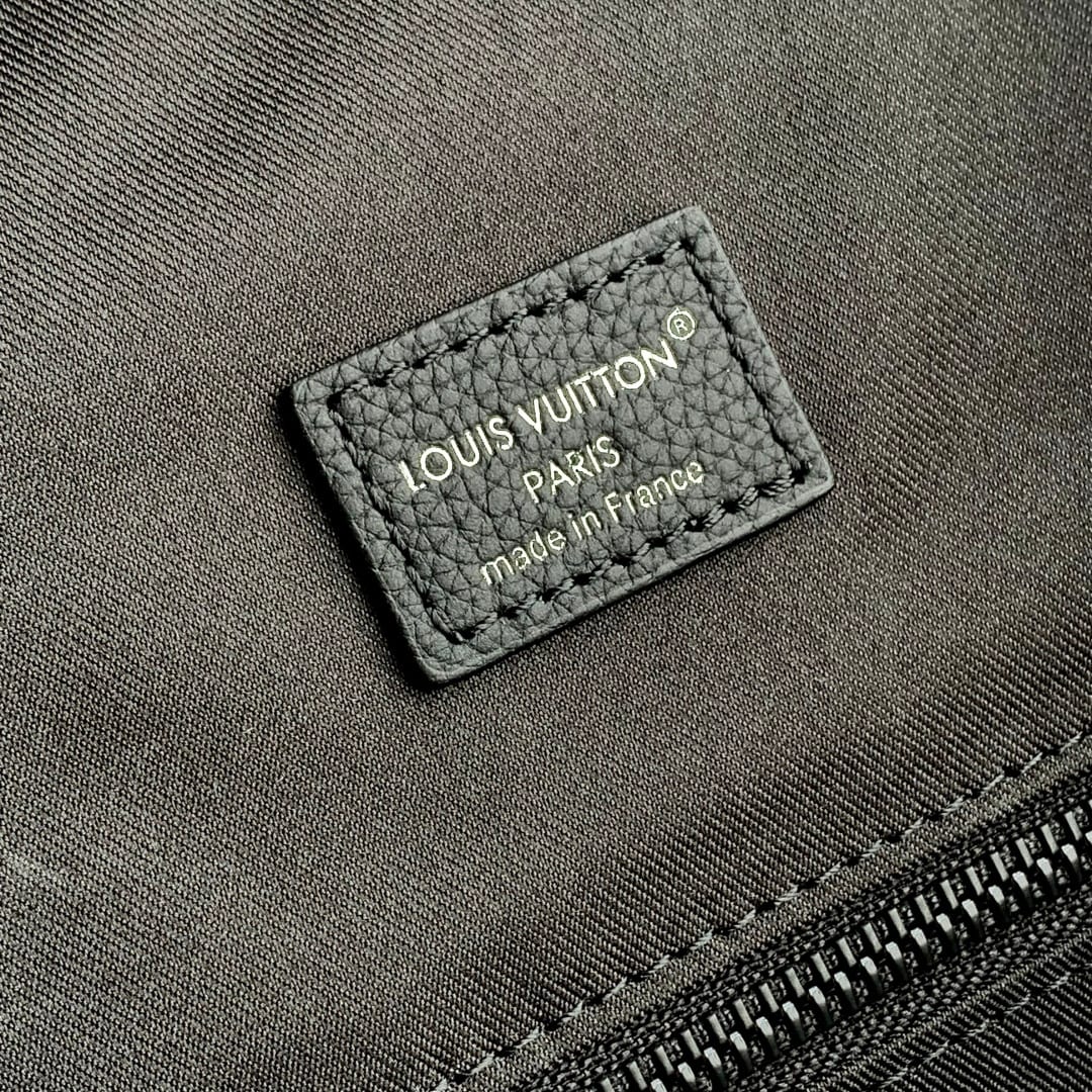 Christopher MM detail 7