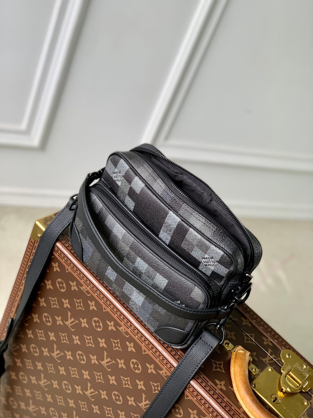 Nil Messenger detail 8