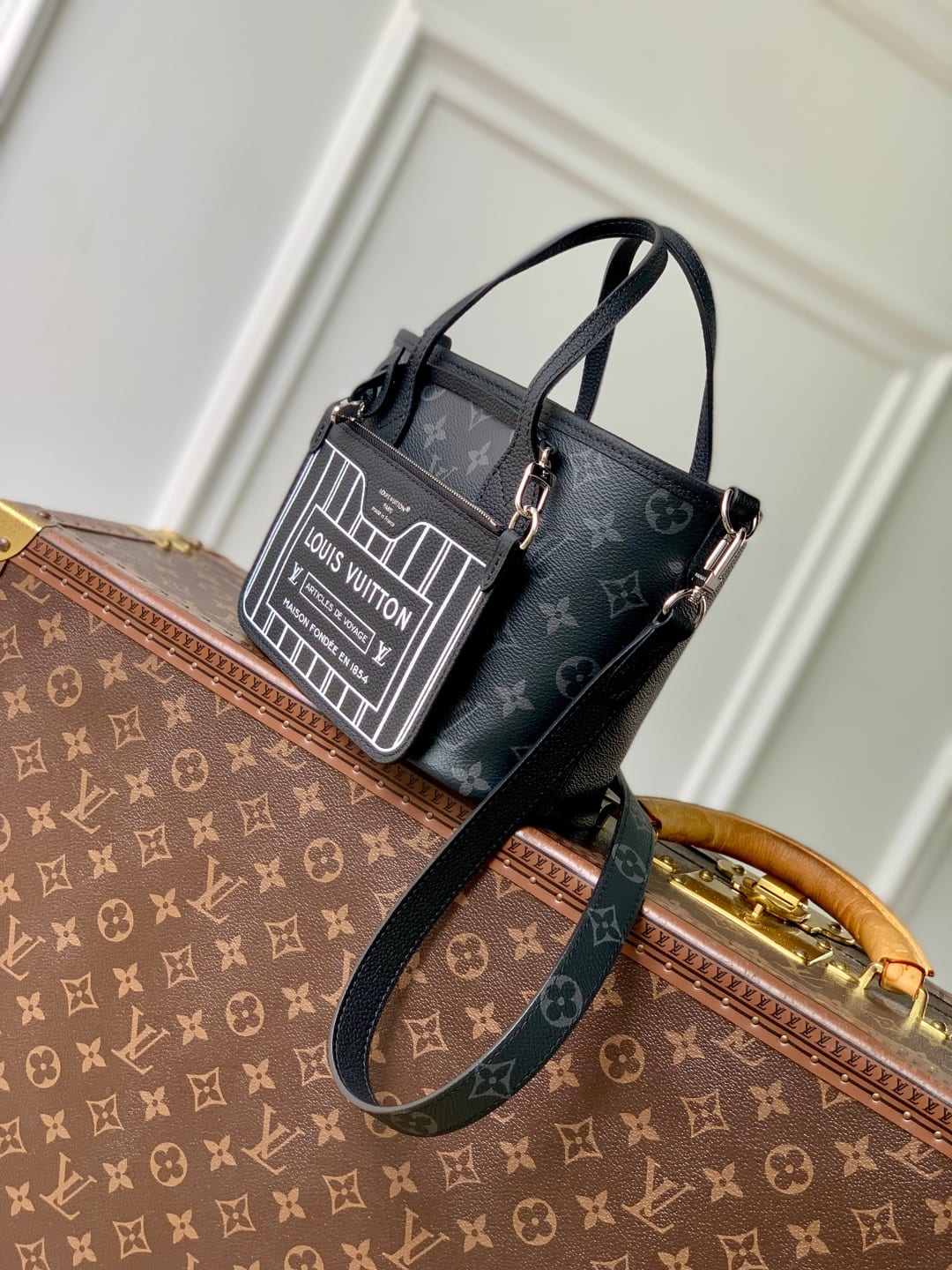Neverfull Bandoulière Inside Out BB detail 2