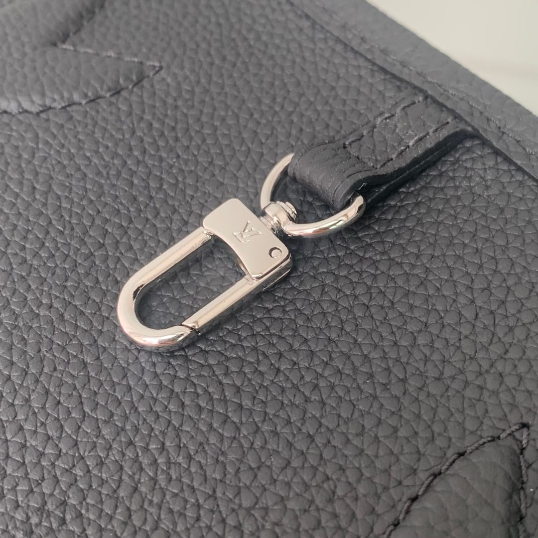 Neverfull Bandoulière Inside Out BB detail 6