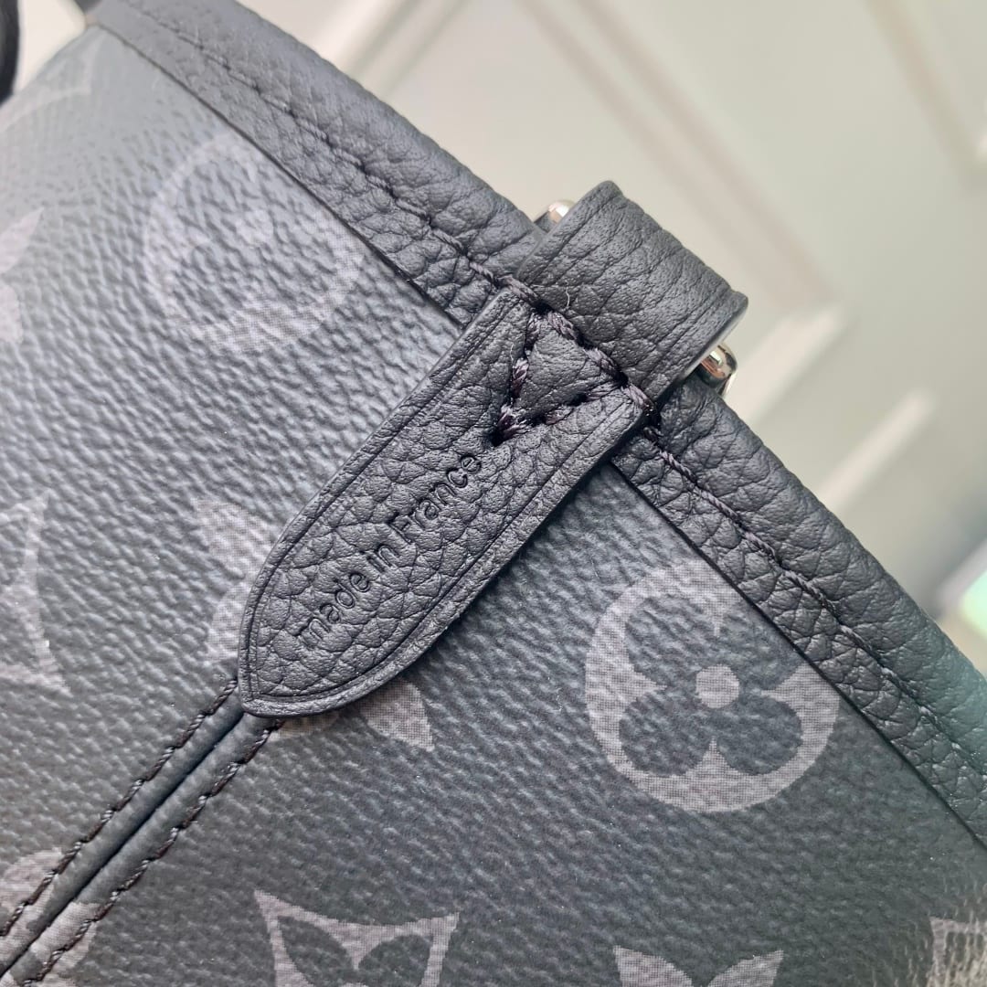 Neverfull Bandoulière Inside Out BB detail 7
