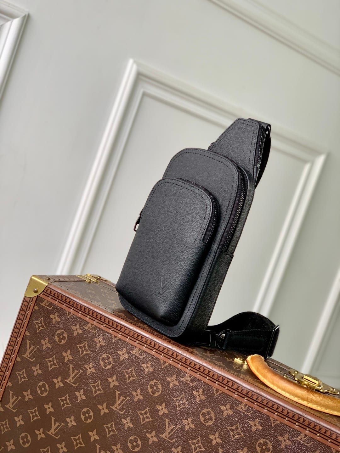 Avenue Slingbag PM detail 2