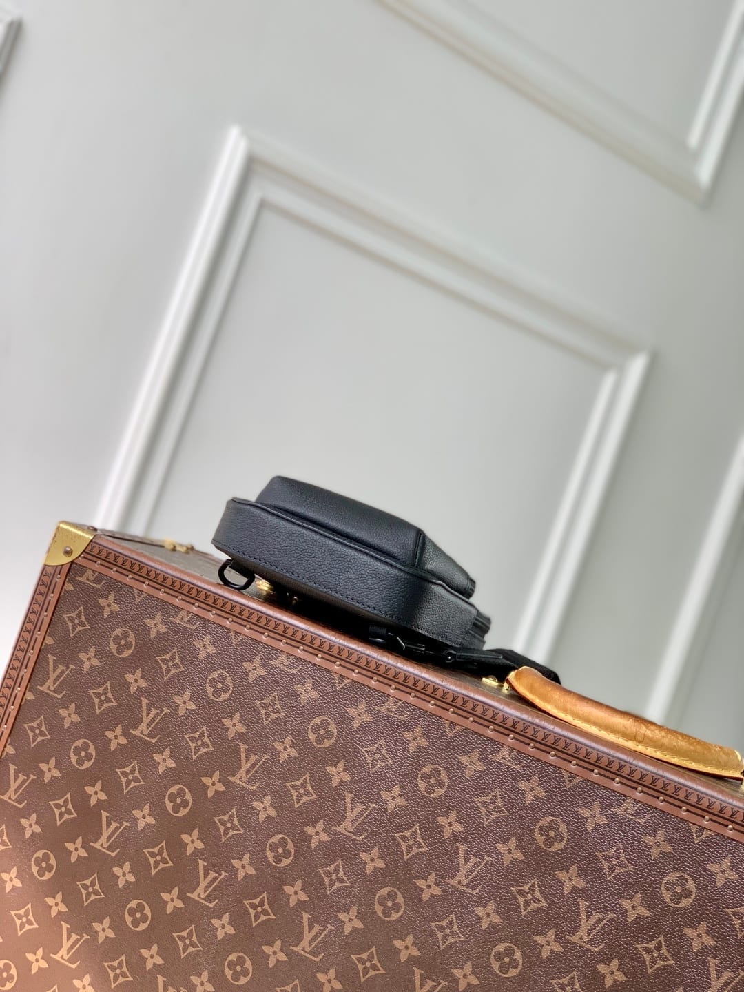 Avenue Slingbag PM detail 4