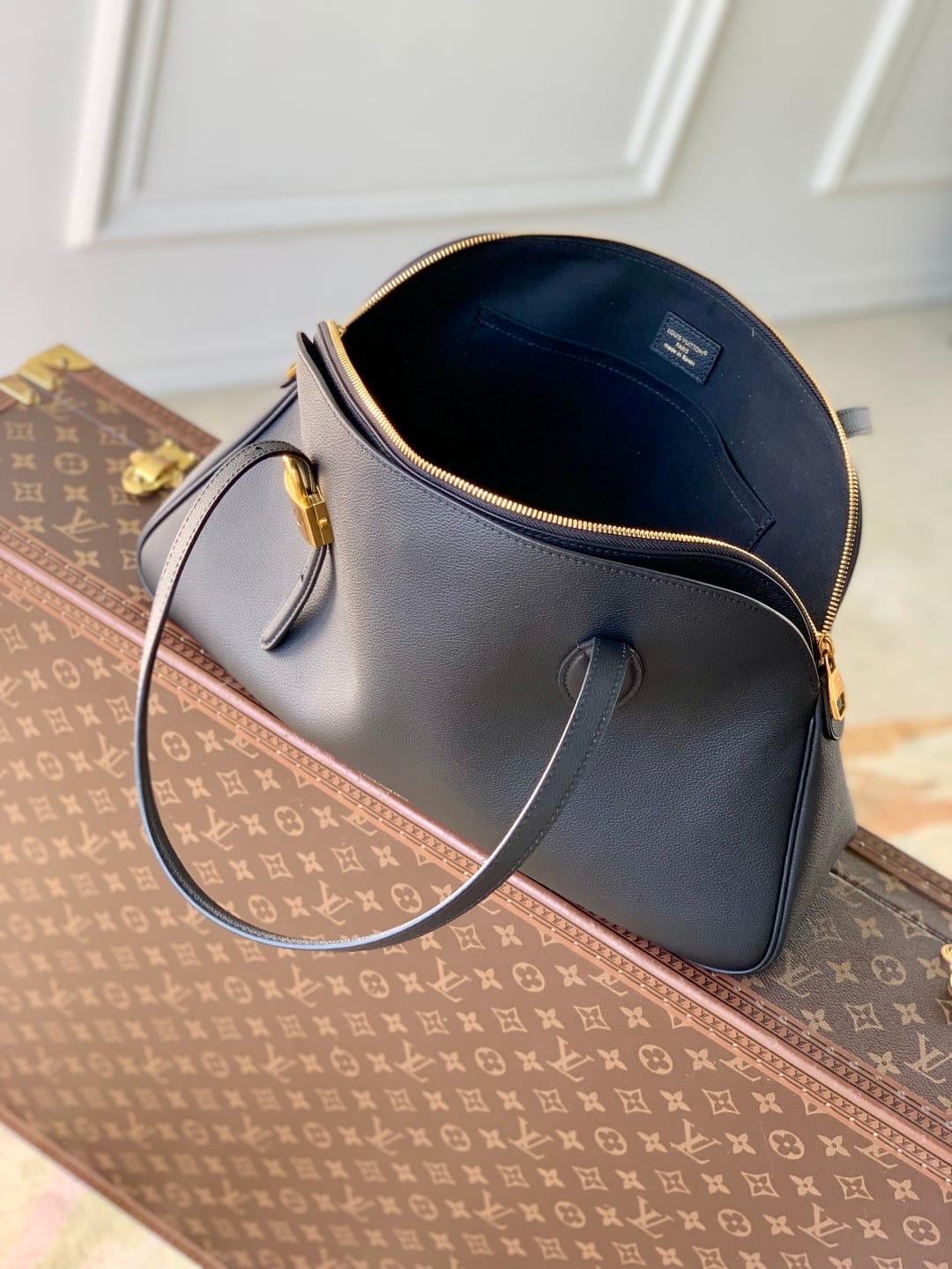 Low Key Duffle Tote detail 9