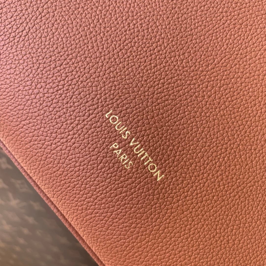 Low Key Duffle Tote detail 6