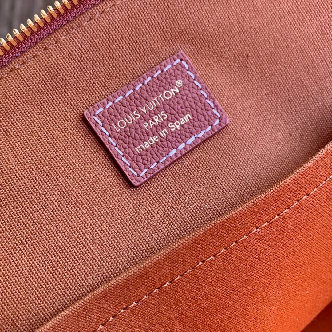 Low Key Duffle Tote detail 8