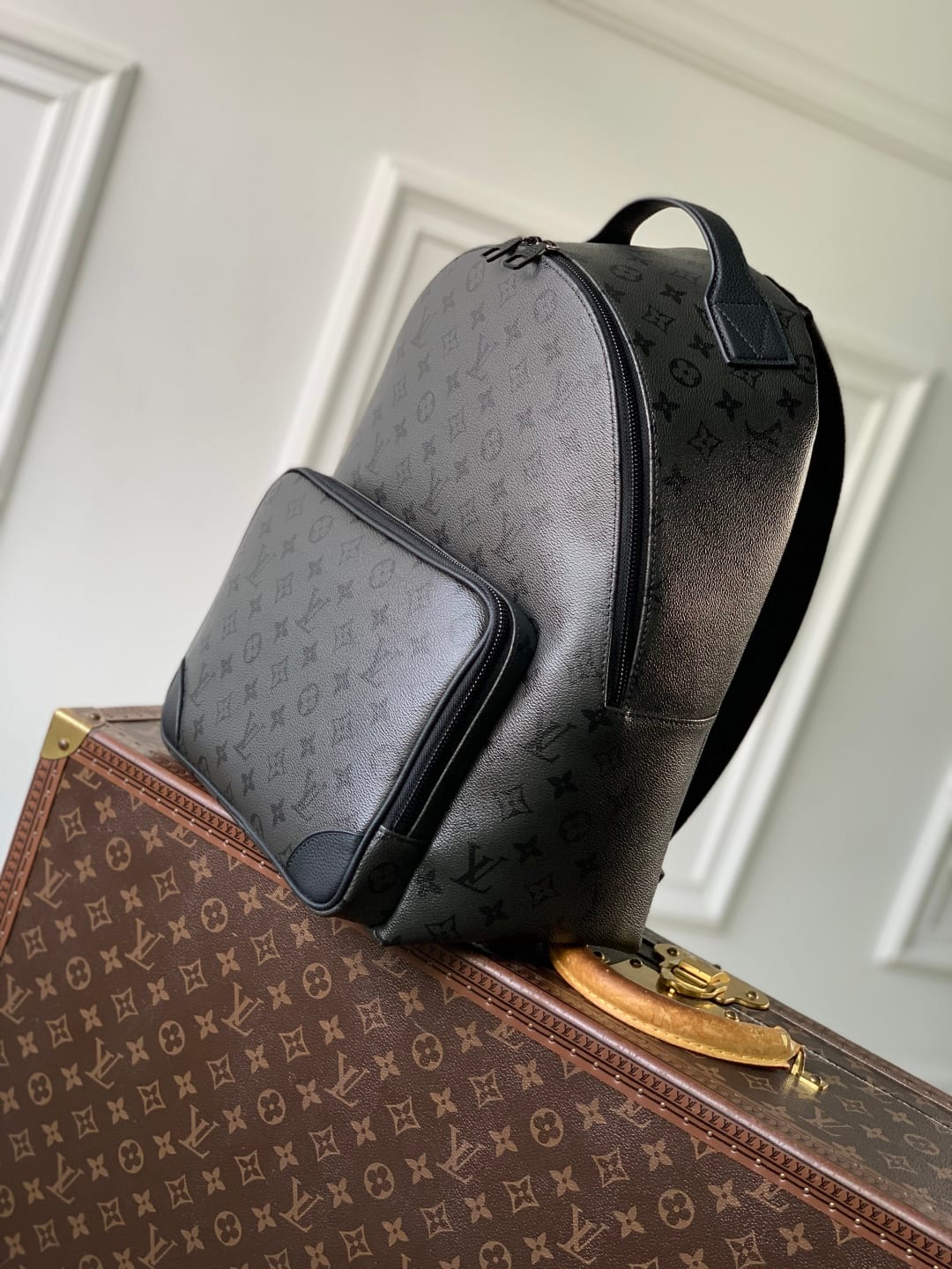 Discovery Cargo Backpack detail 2