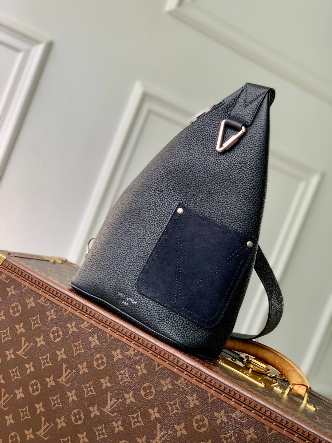Delta Slingbag detail 1