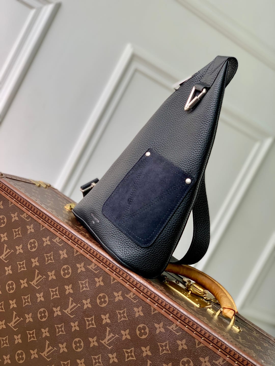 Delta Slingbag detail 2