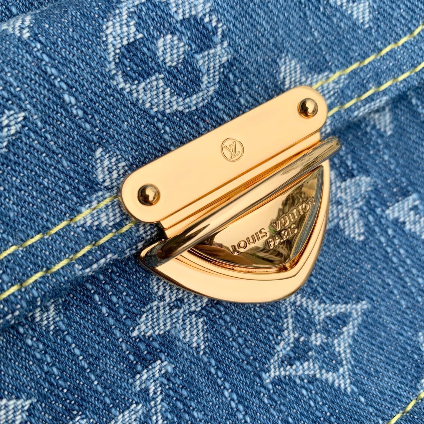 Baggy detail 5