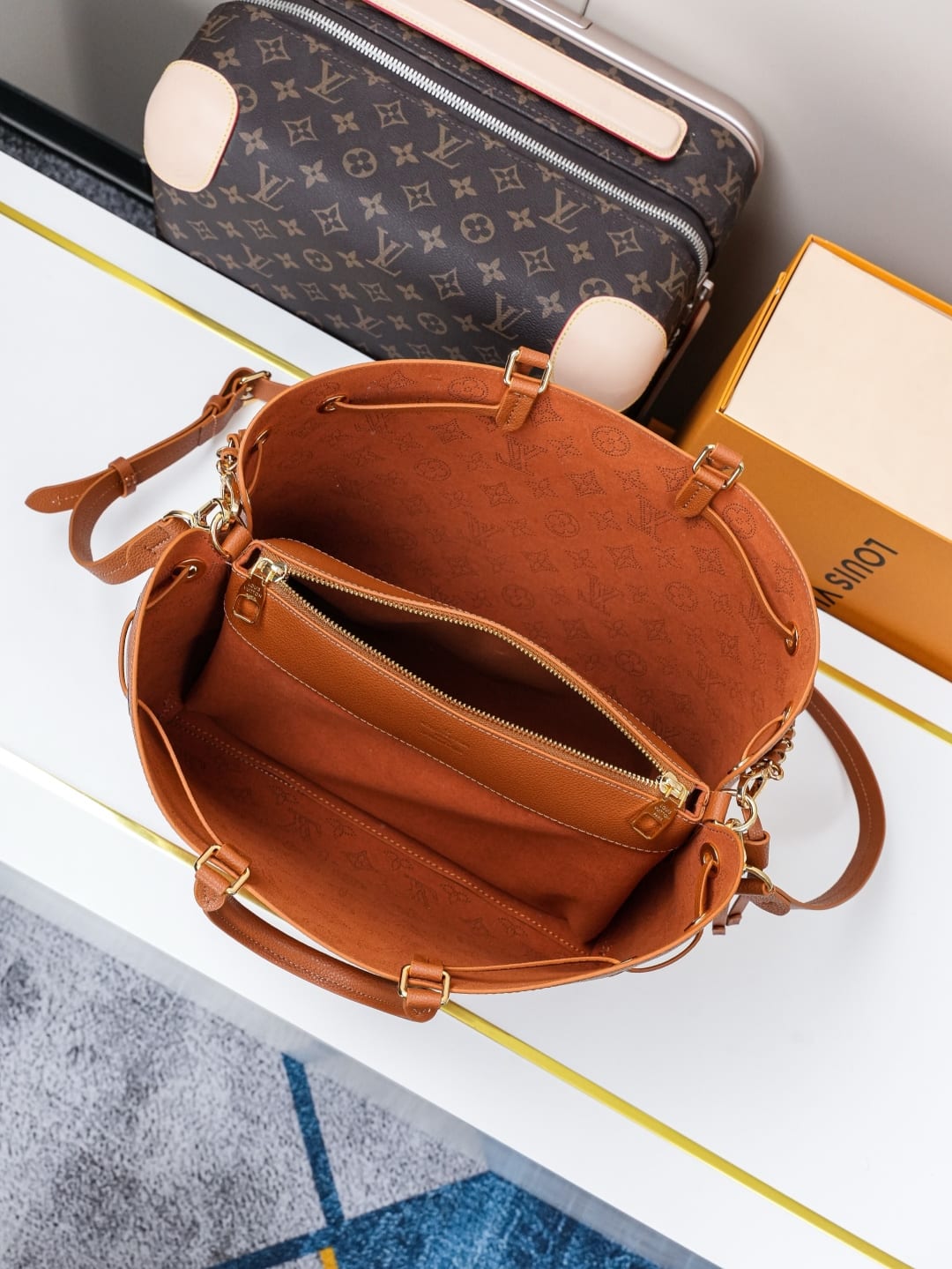 Bella Tote detail 8