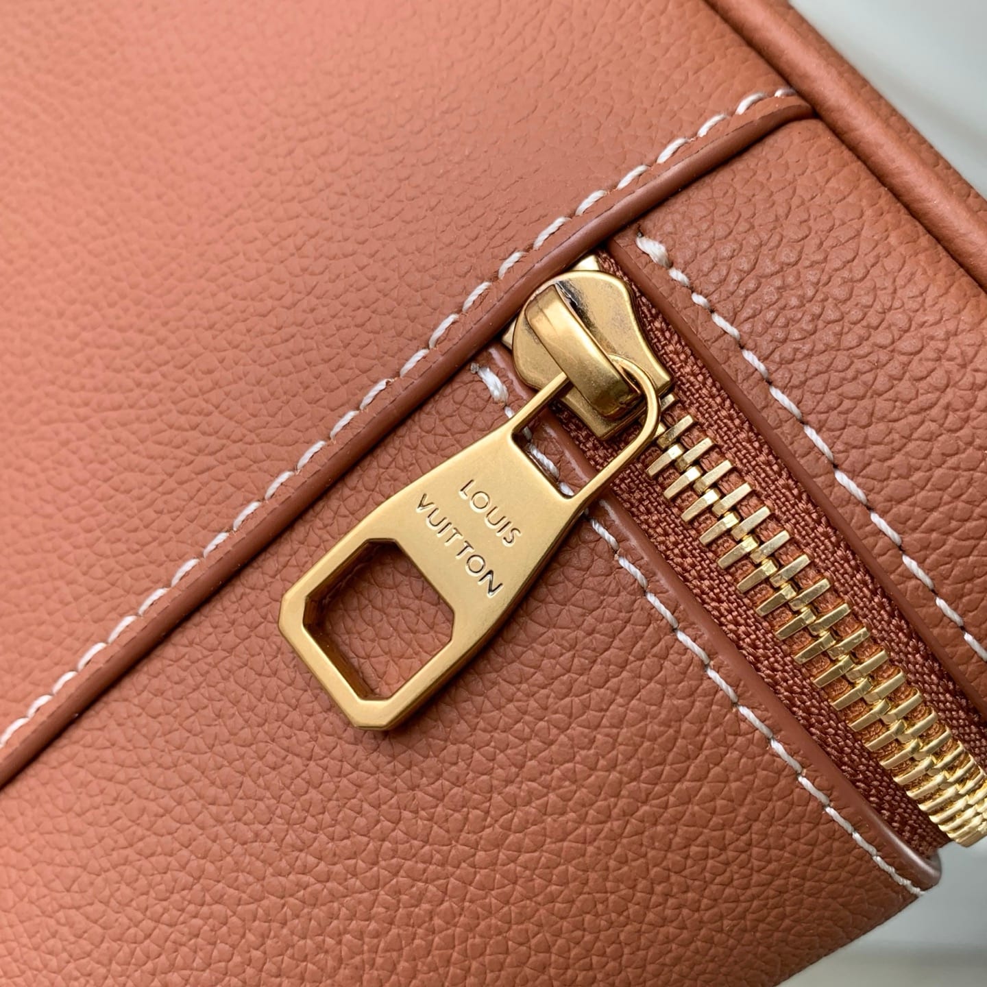 Low Key Vanity Pouch detail 7
