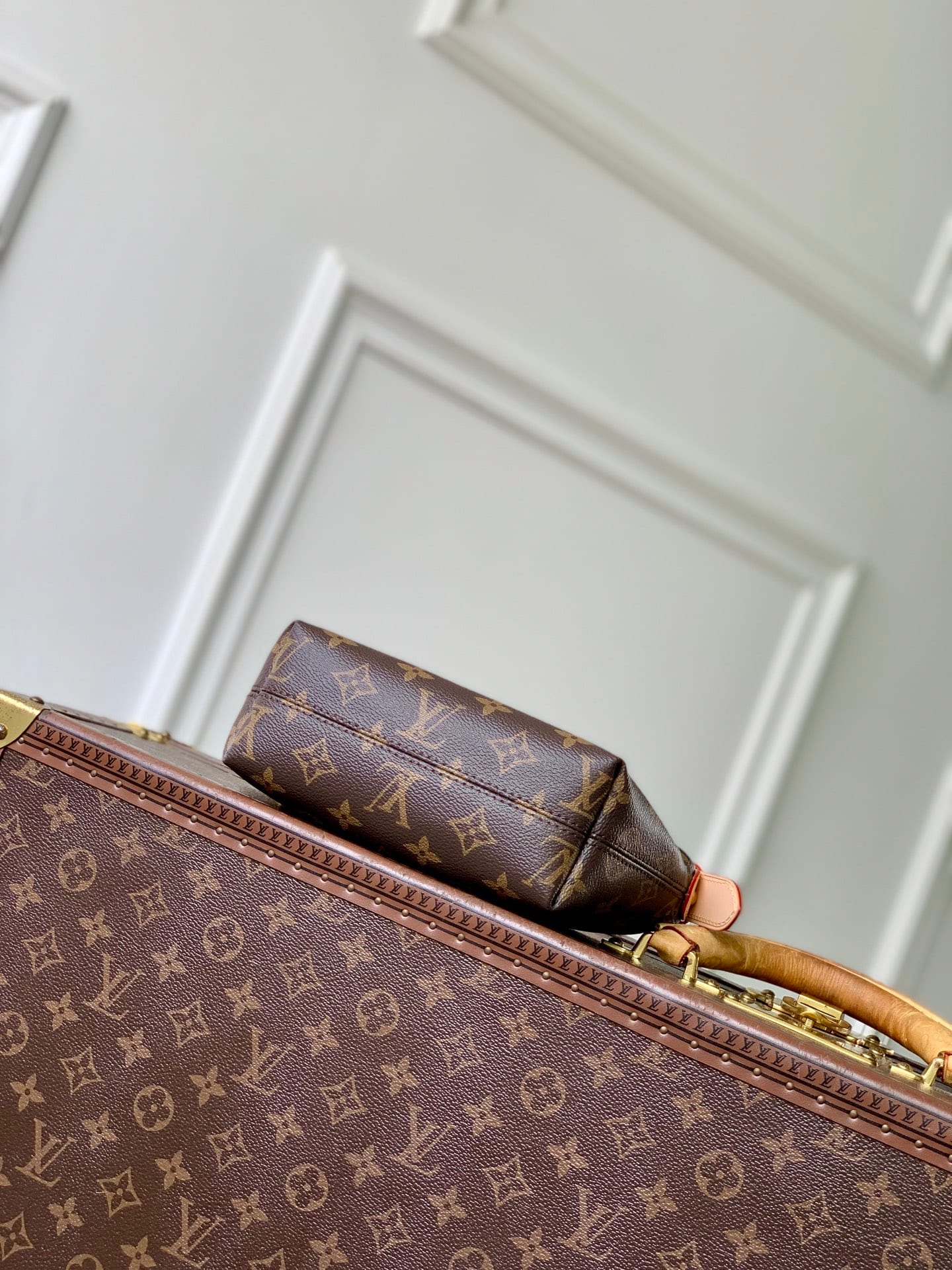 Pochette Hills detail 4