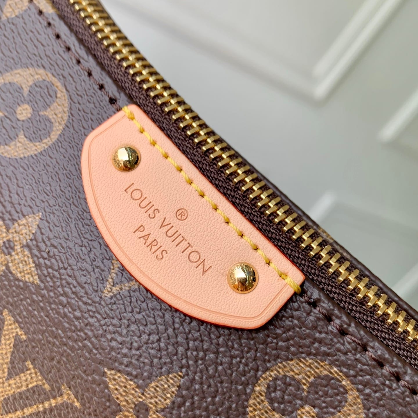Pochette Hills detail 7
