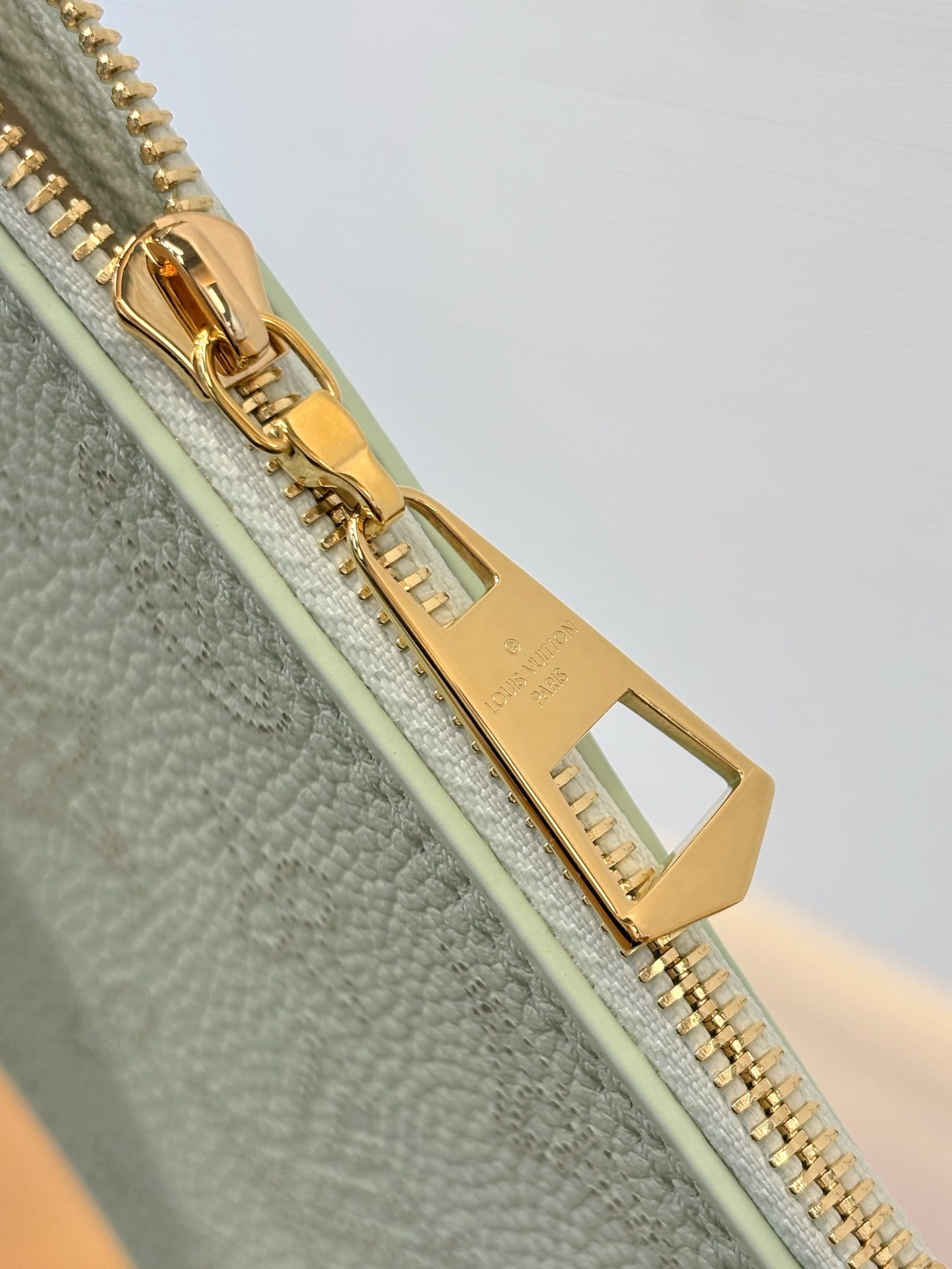 Blossom PM detail 7