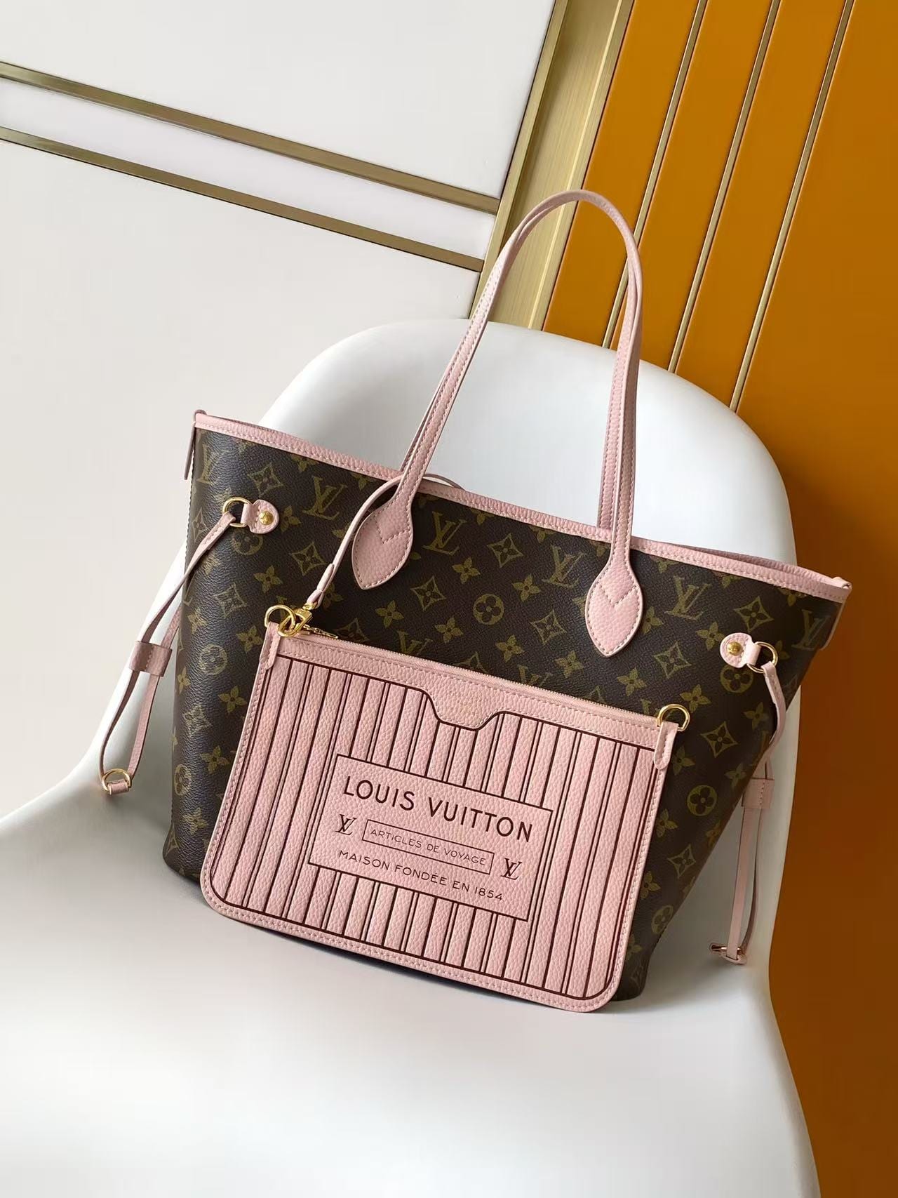 Neverfull Inside Out MM detail 1