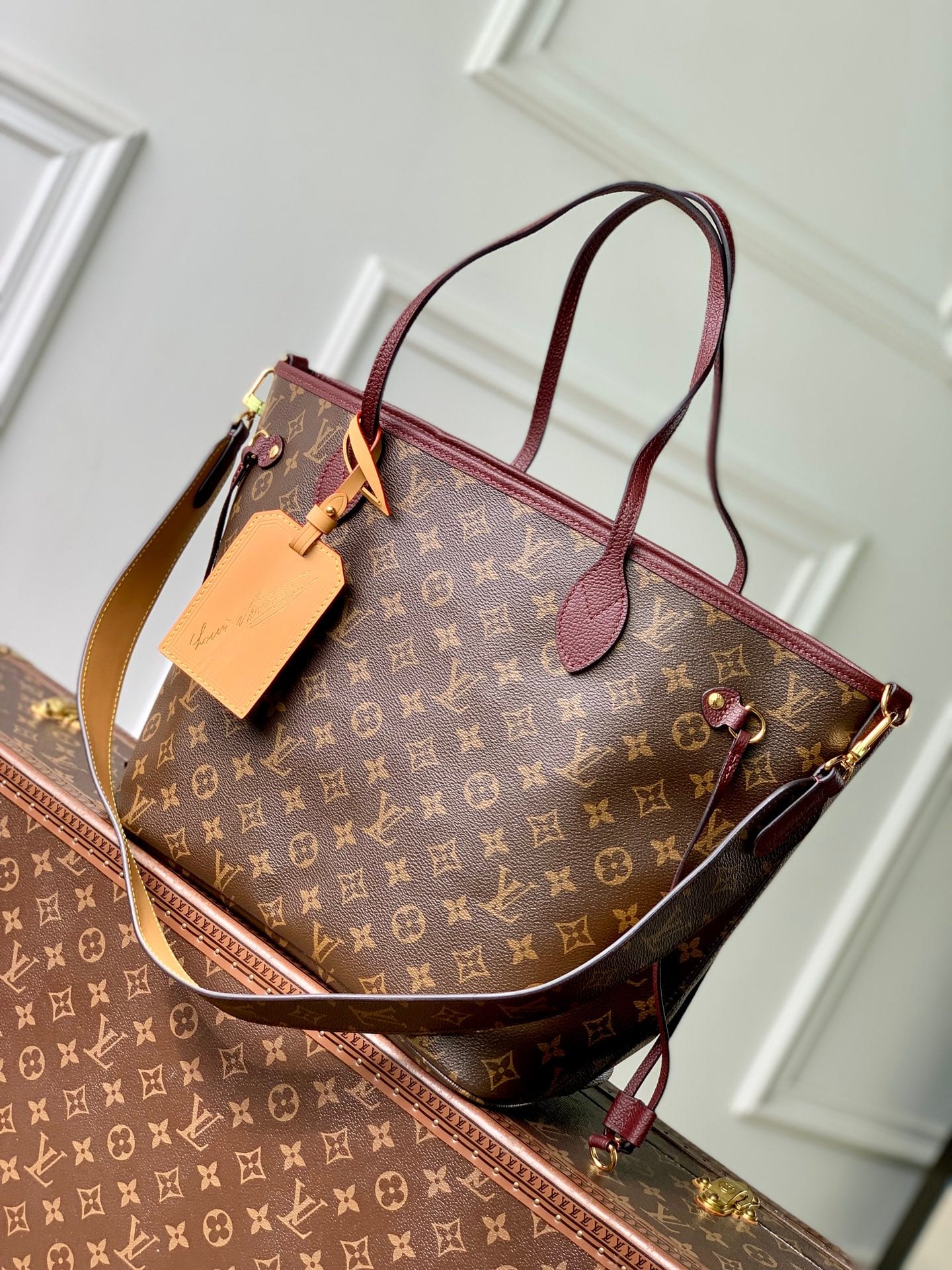 Neverfull Inside Out MM detail 1