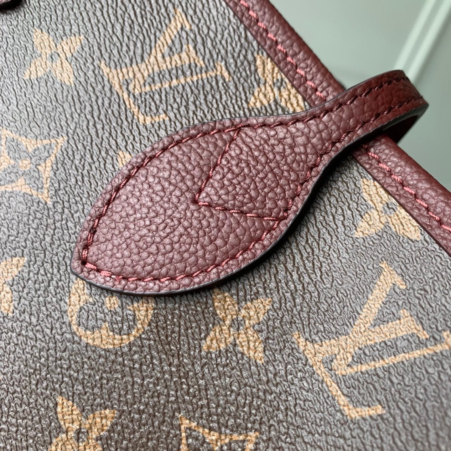 Neverfull Inside Out MM detail 8