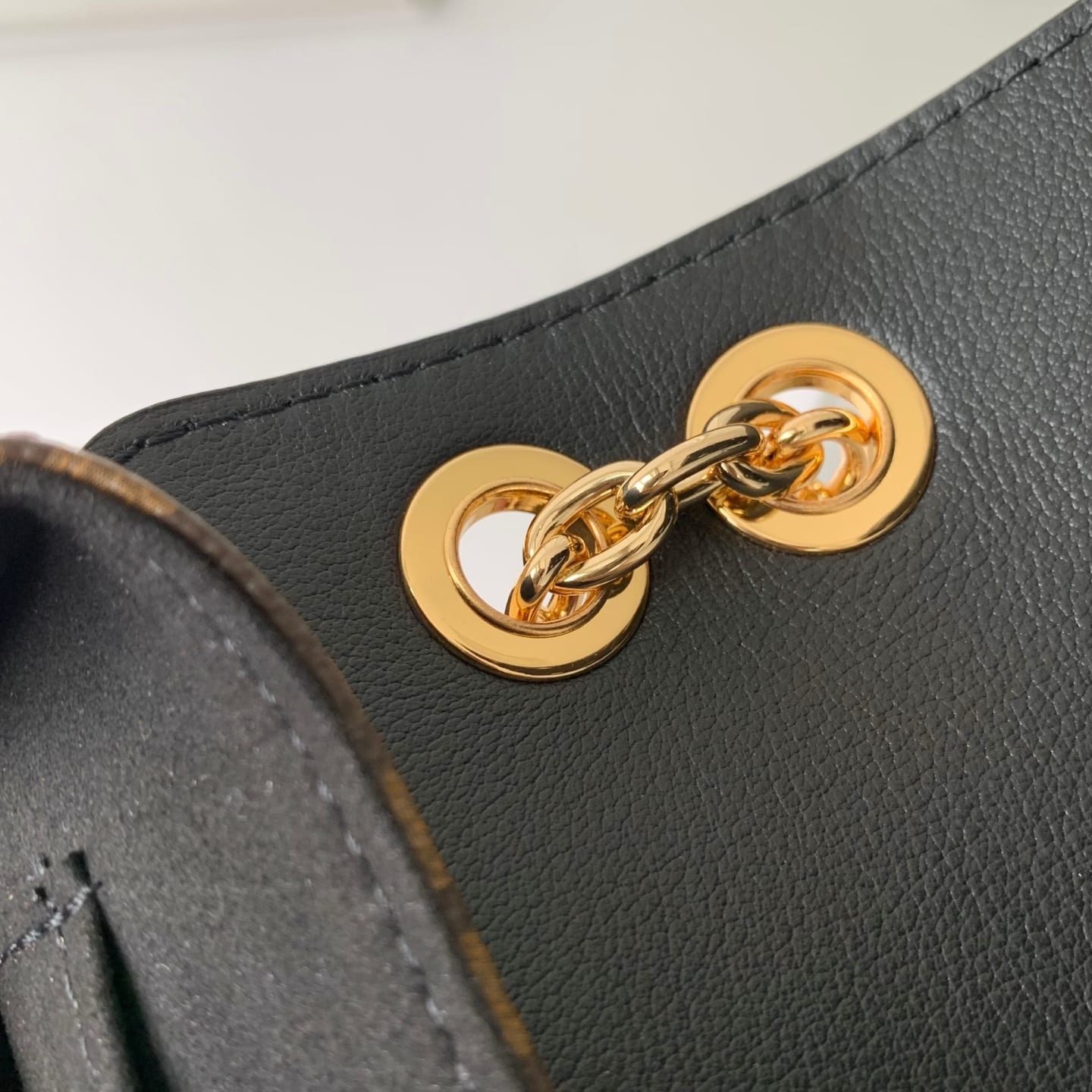 Madeleine BB detail 7