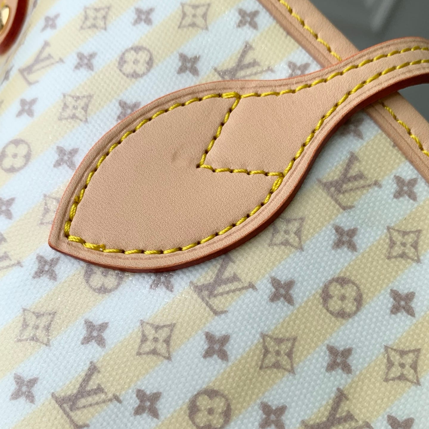 Neverfull MM detail 6