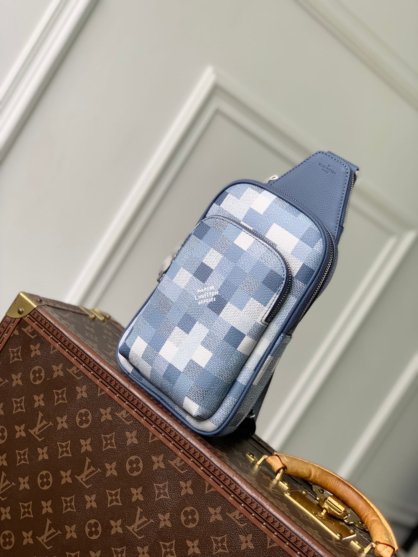 Avenue Slingbag PM detail 1