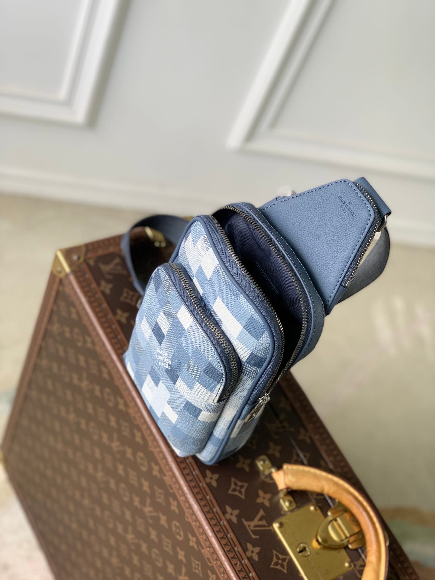 Avenue Slingbag PM detail 10