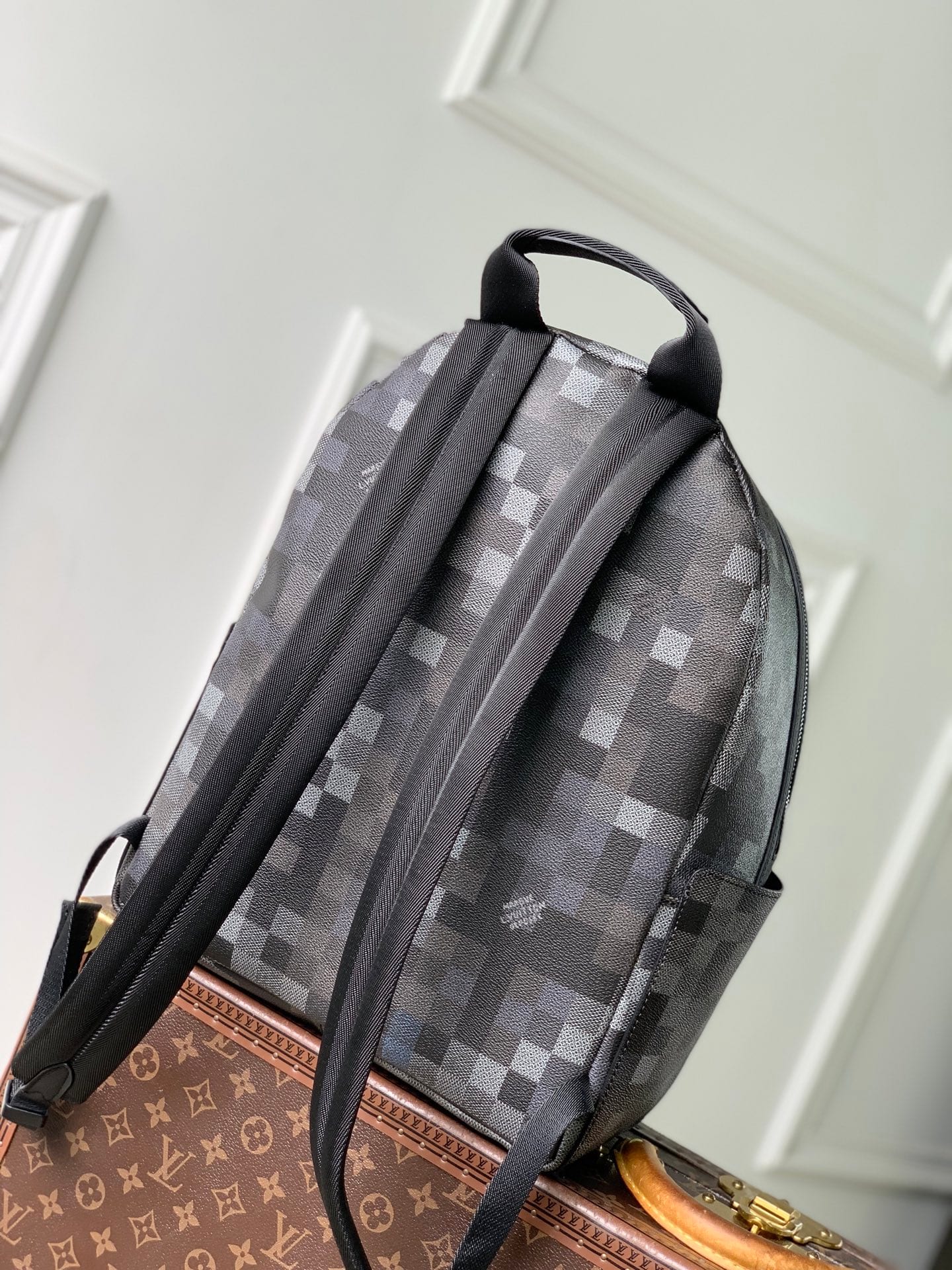 Discovery Backpack PM detail 3