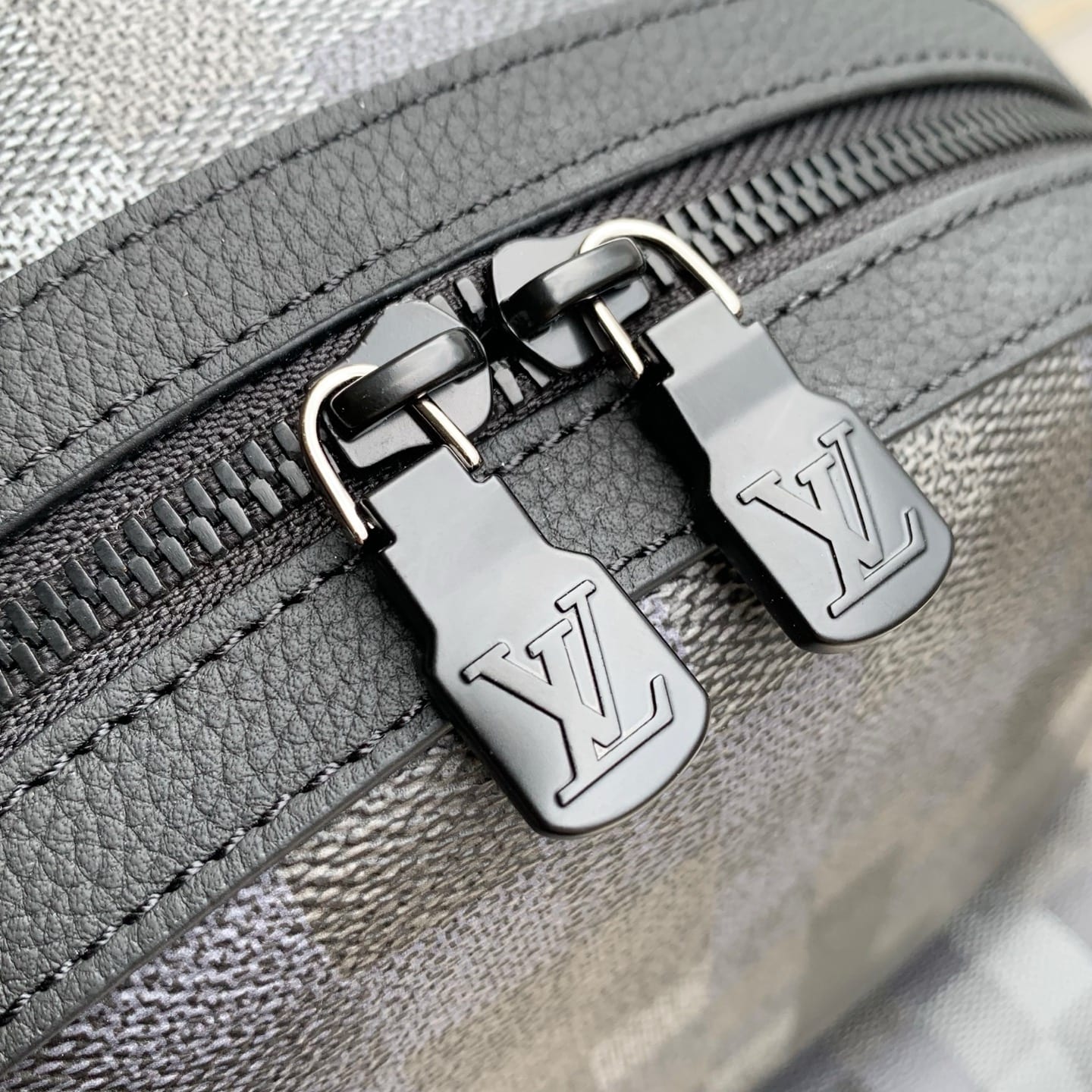 Discovery Backpack PM detail 5