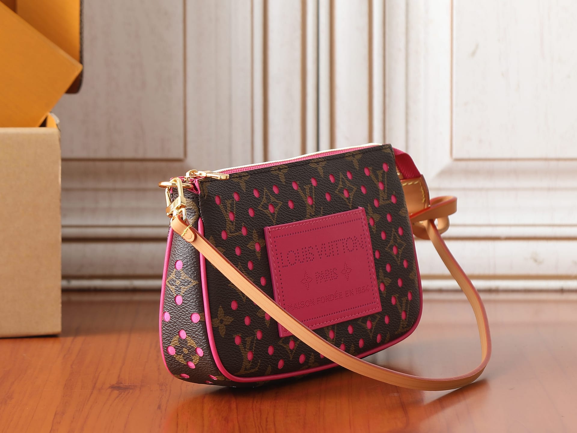 Pochette Accessoires detail 2