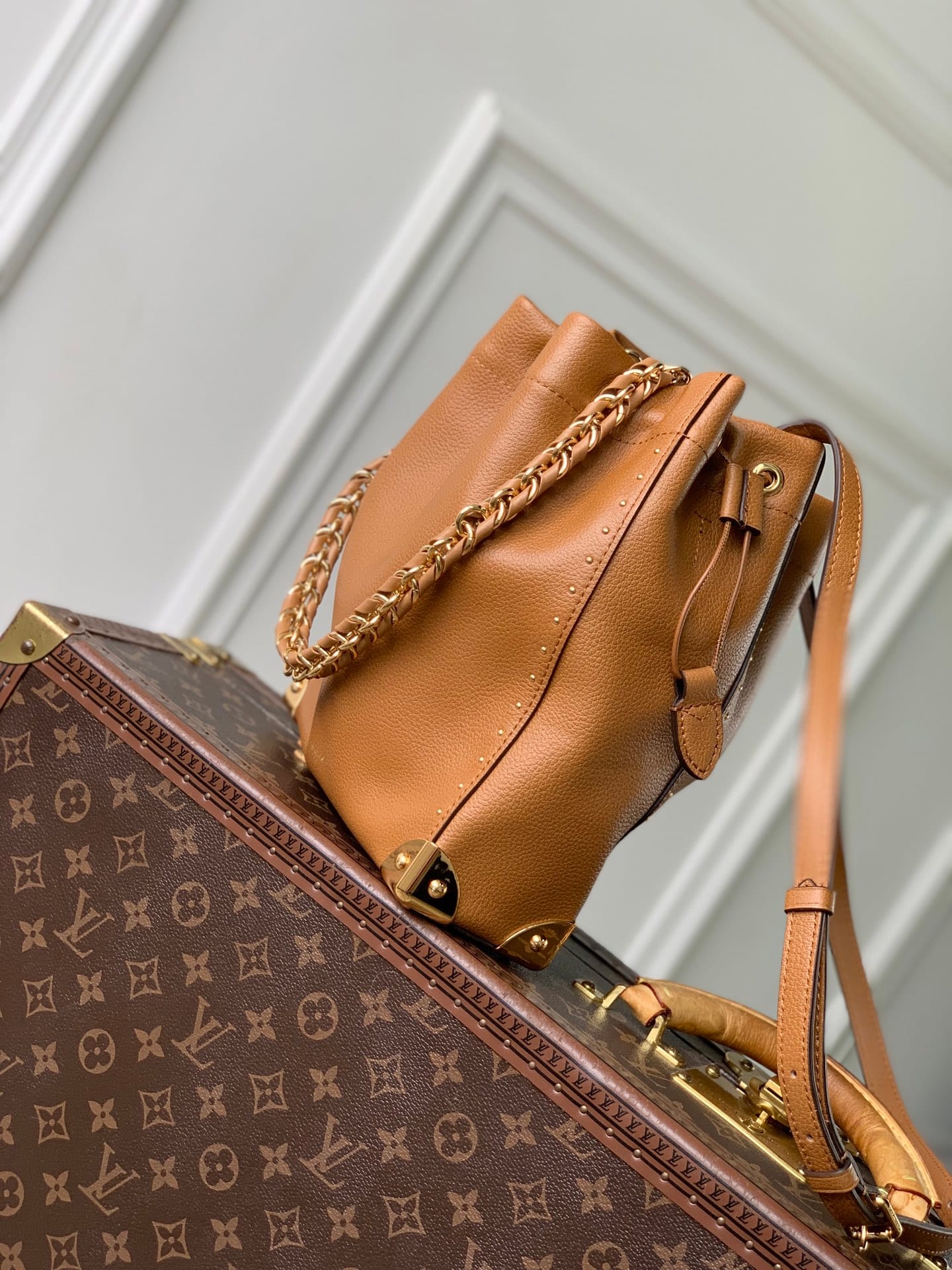 Noé Trunk detail 2
